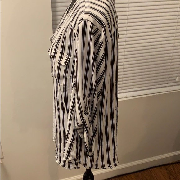 Blouse - Picture 4 of 7